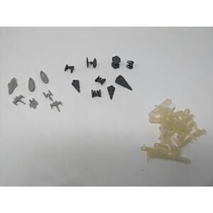 Star Wars- Mini Fleet Figures With Base Pegs-Micromachines?